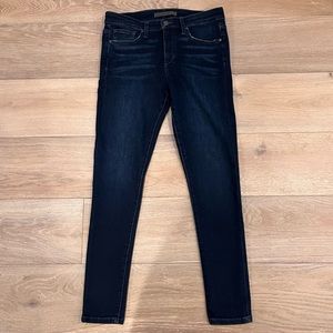 Joe’s dark blue cigarette jeans